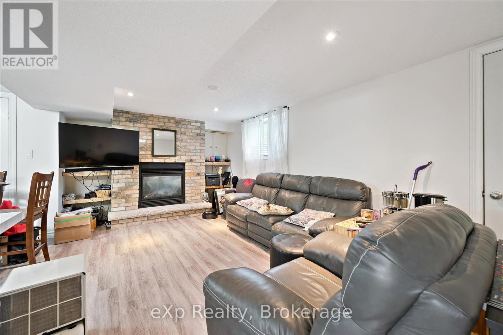 550 Elora Street, Centre Wellington, Ontario  N1M 1Y8 - Photo 32 - X12247848