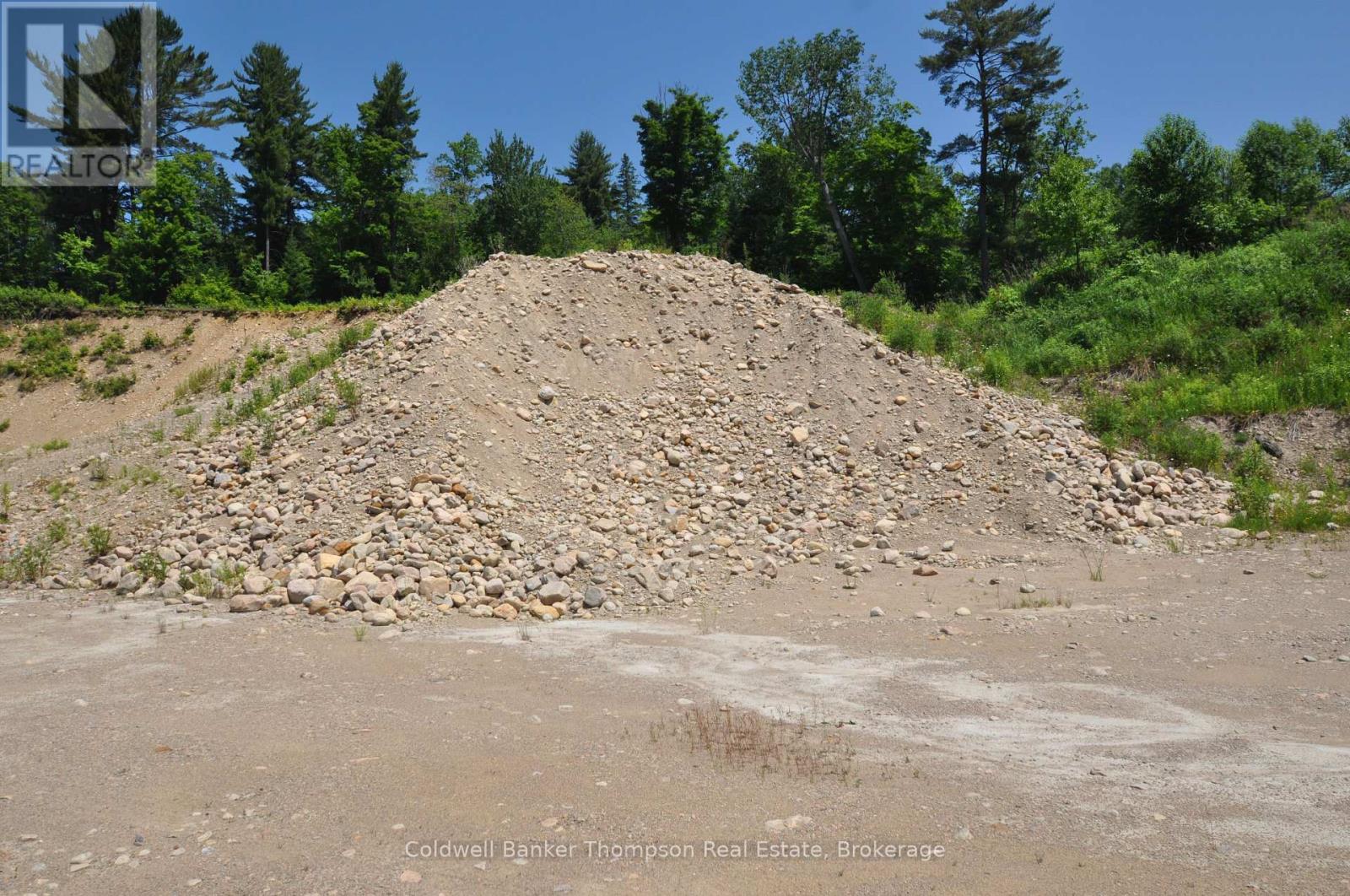 235 Sinclair Road, Huntsville, Ontario  P1H 0J6 - Photo 33 - X12247886