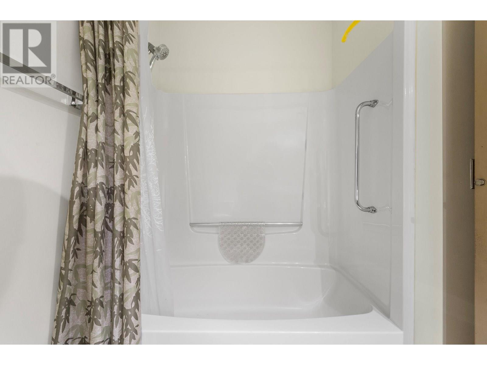 1045 Sutherland Avenue Unit# 130, Kelowna, British Columbia  V1Y 5Y1 - Photo 21 - 10352725