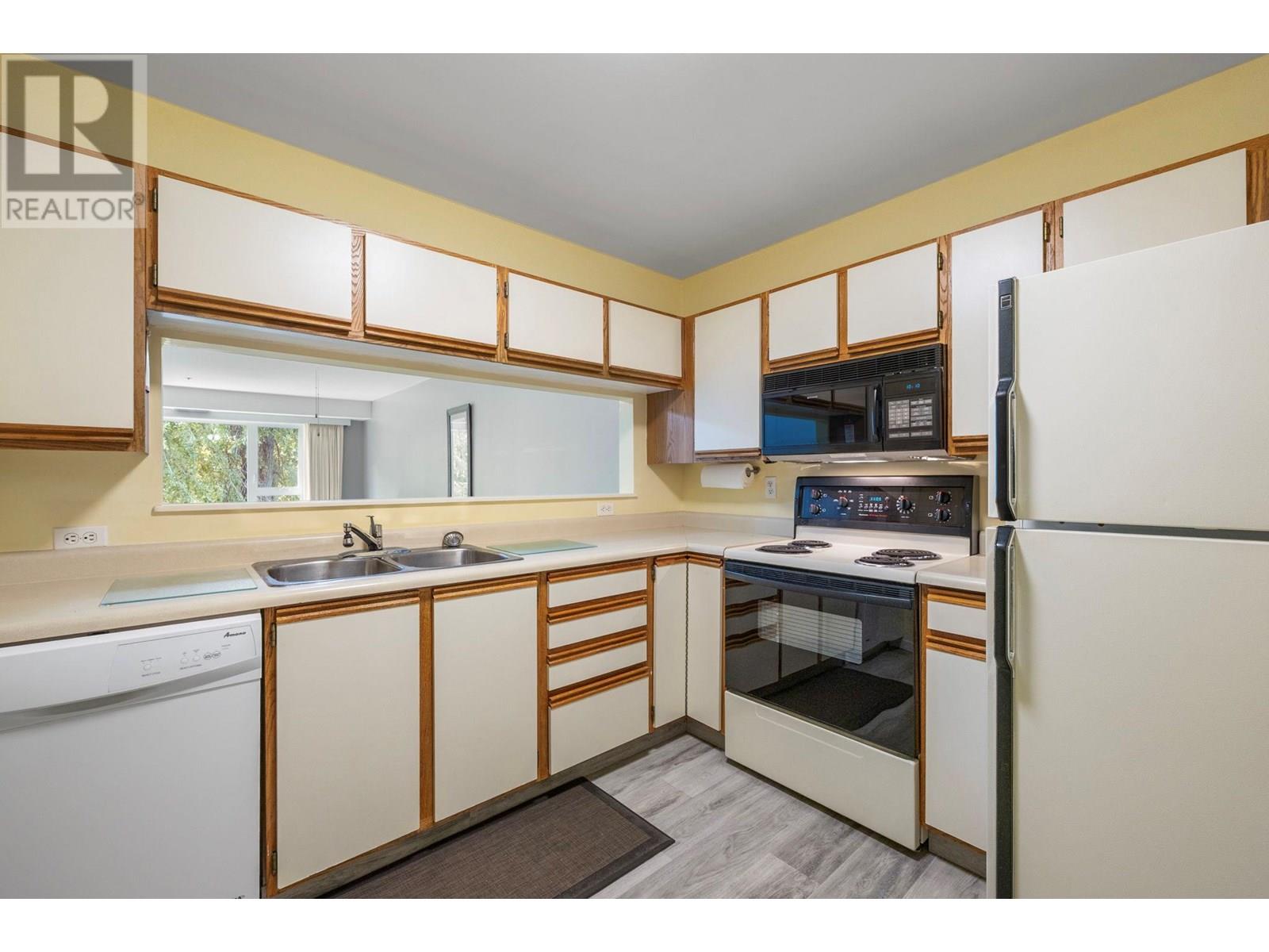 1045 Sutherland Avenue Unit# 130, Kelowna, British Columbia  V1Y 5Y1 - Photo 6 - 10352725