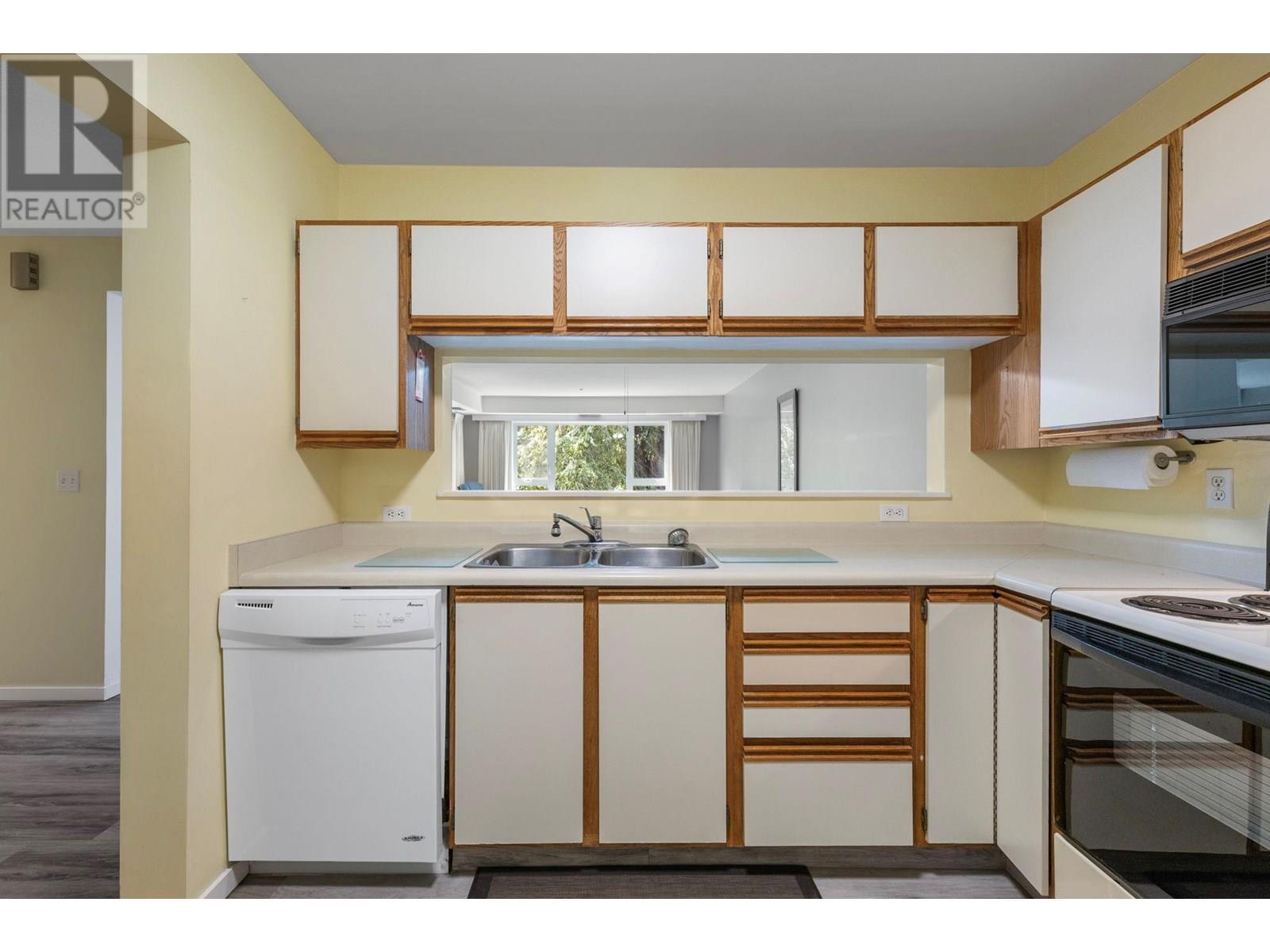 1045 Sutherland Avenue Unit# 130, Kelowna, British Columbia  V1Y 5Y1 - Photo 7 - 10352725
