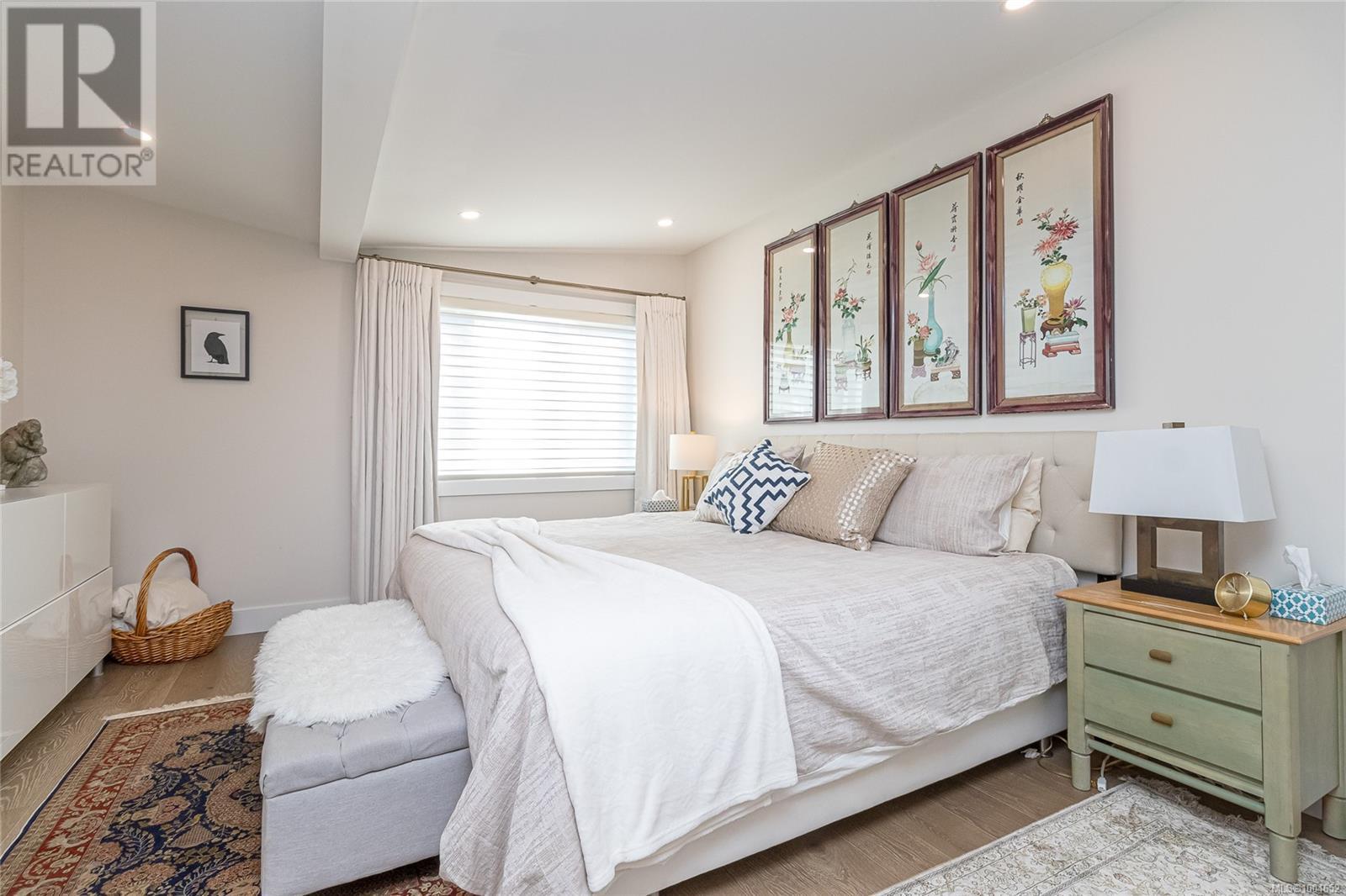 Property at 4516 Duart Rd image 4