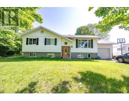 12 HYDRO BAY ROAD, Whitewater Region, Ontario