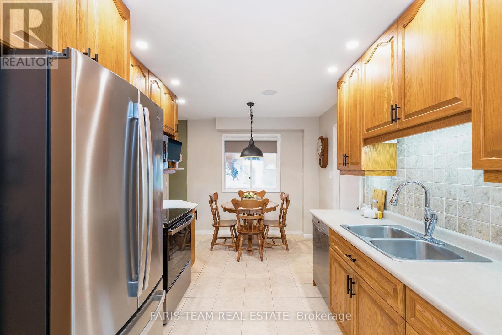 Property at 2275 WEBB STREET image 4