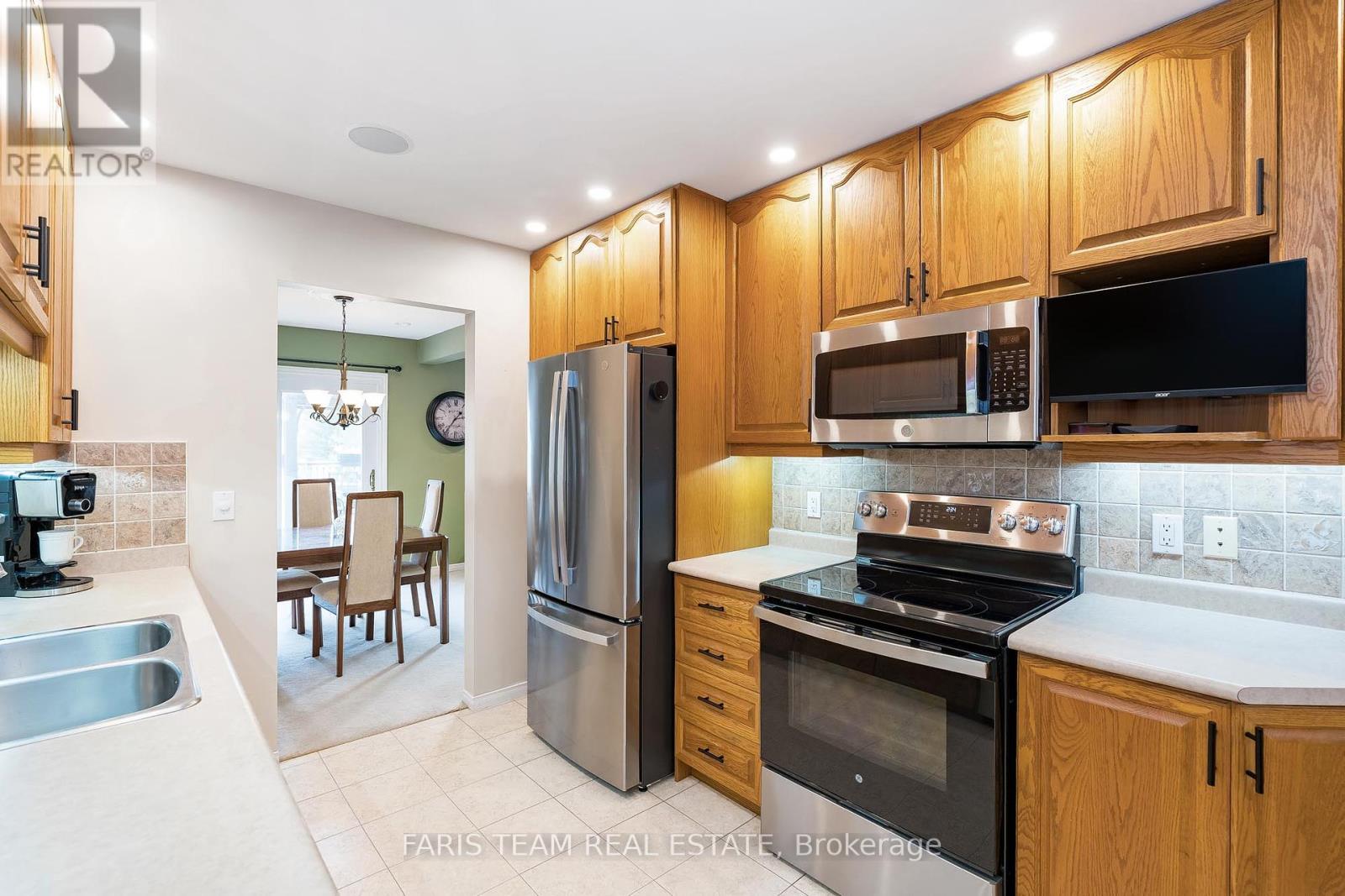 Property at 2275 WEBB STREET image 5