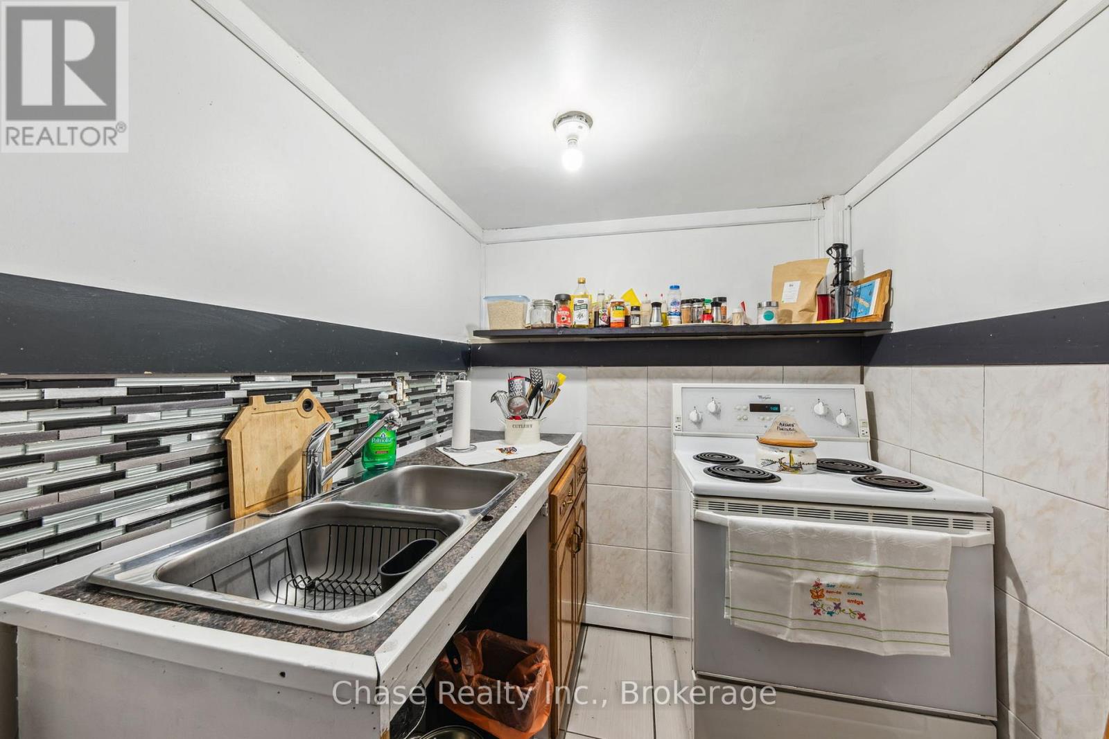 16 Fifth Street W, Midland, Ontario  L4R 3V2 - Photo 26 - S12113095