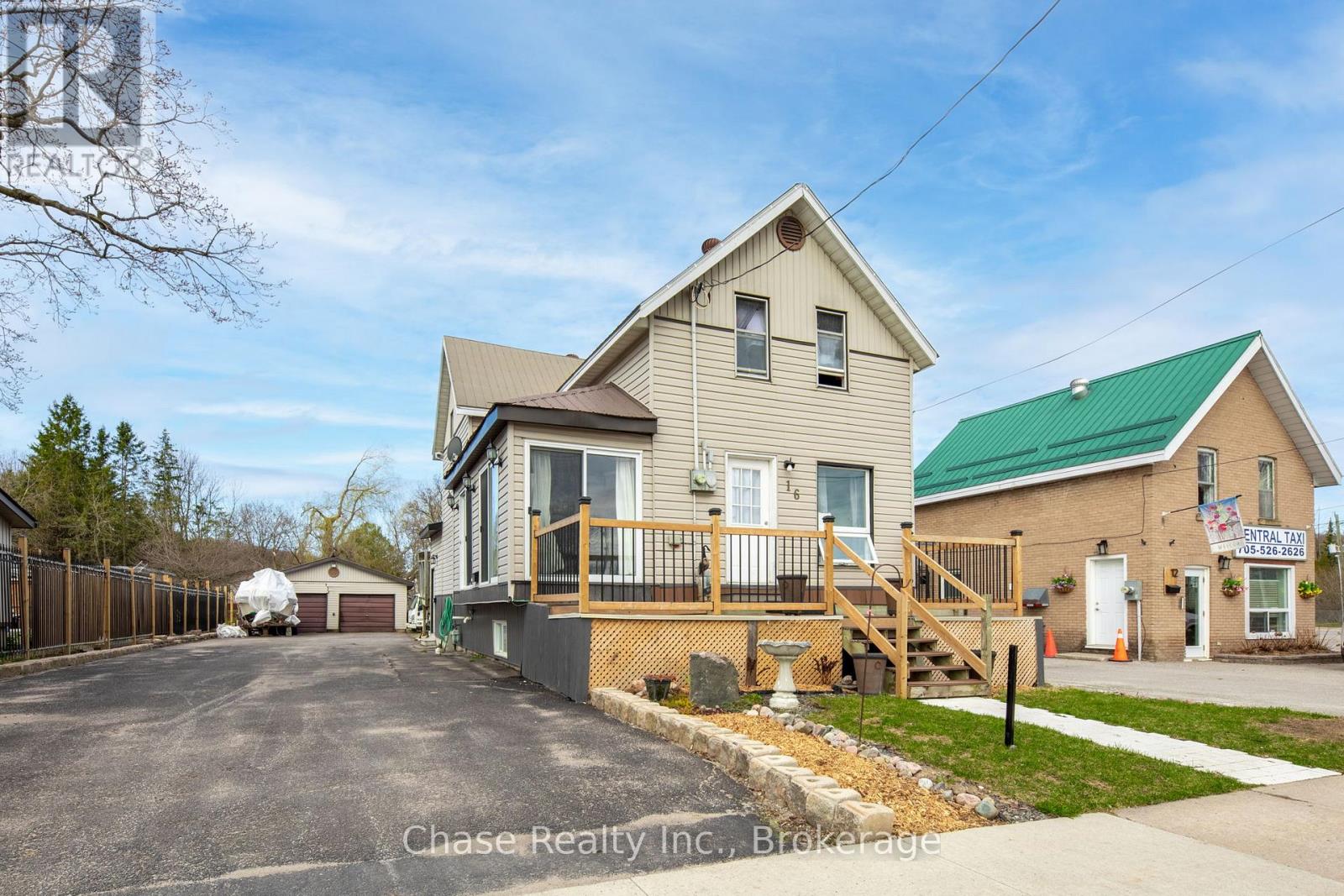Property at 16 FIFTH STREET W image 2