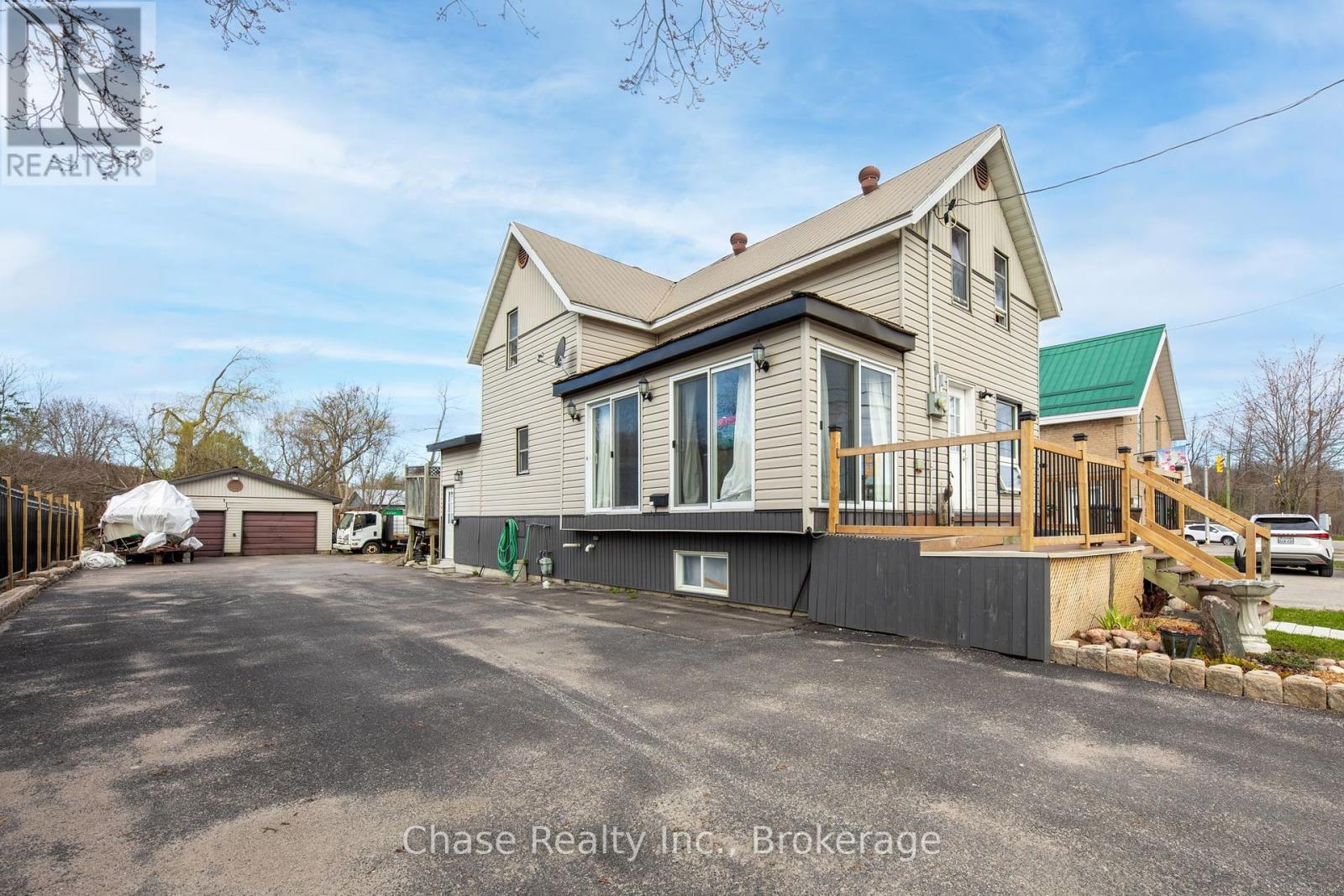 16 Fifth Street W, Midland, Ontario  L4R 3V2 - Photo 32 - S12113095