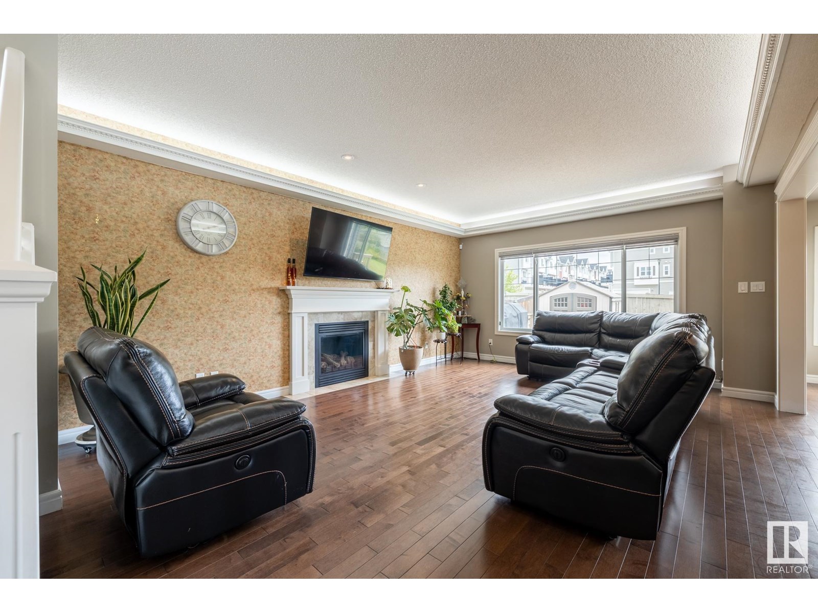 Property at 18003 77 ST NW image 1