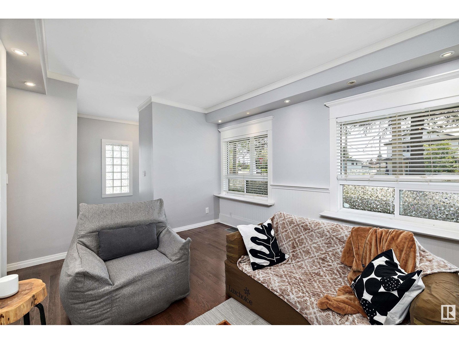 Property at 8702 92A AV NW image 3