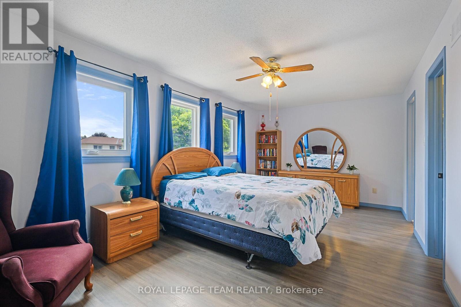 50 Rowe Drive, Ottawa, Ontario  K2L 3Y7 - Photo 20 - X12247918