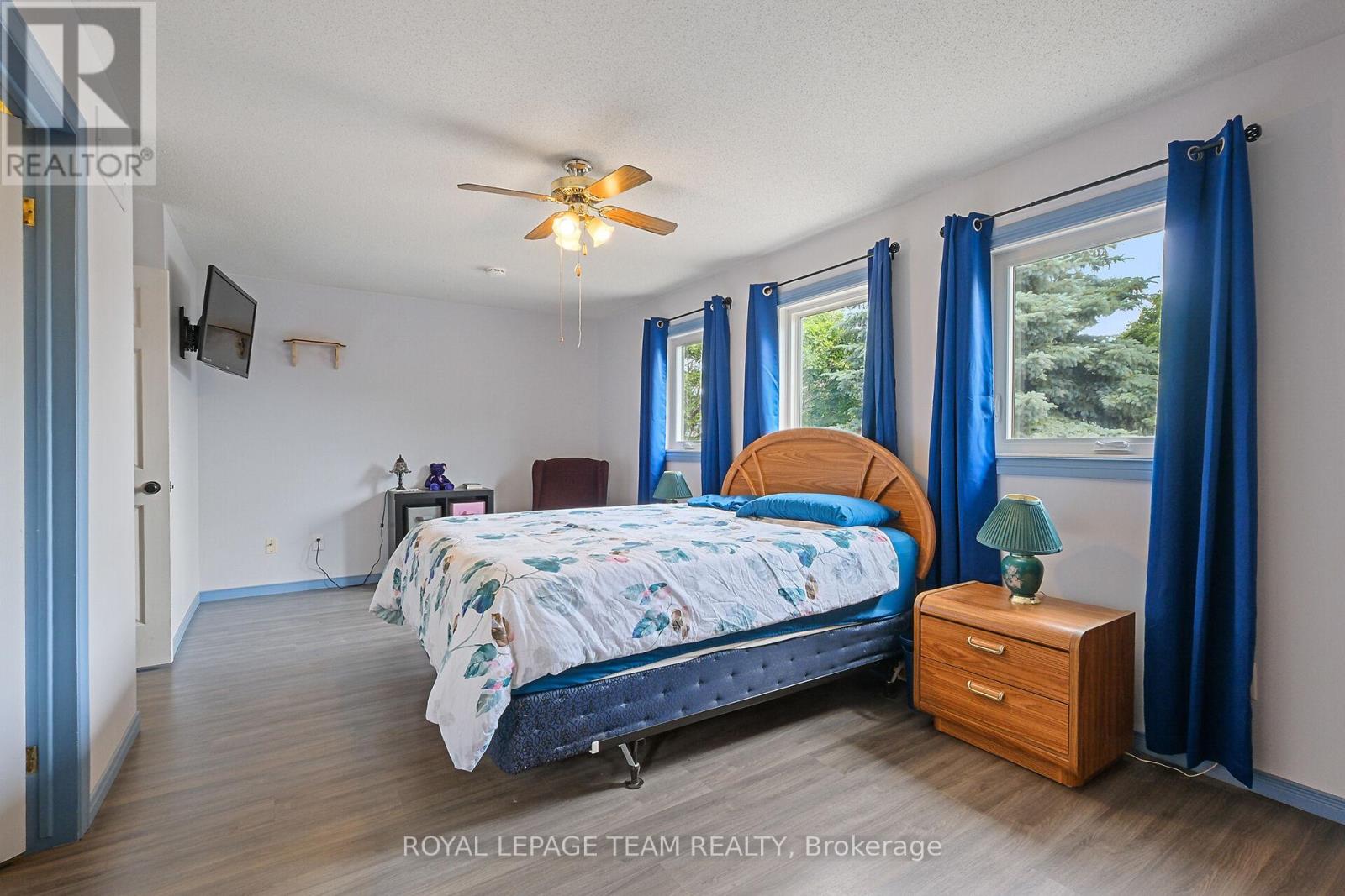 50 Rowe Drive, Ottawa, Ontario  K2L 3Y7 - Photo 21 - X12247918