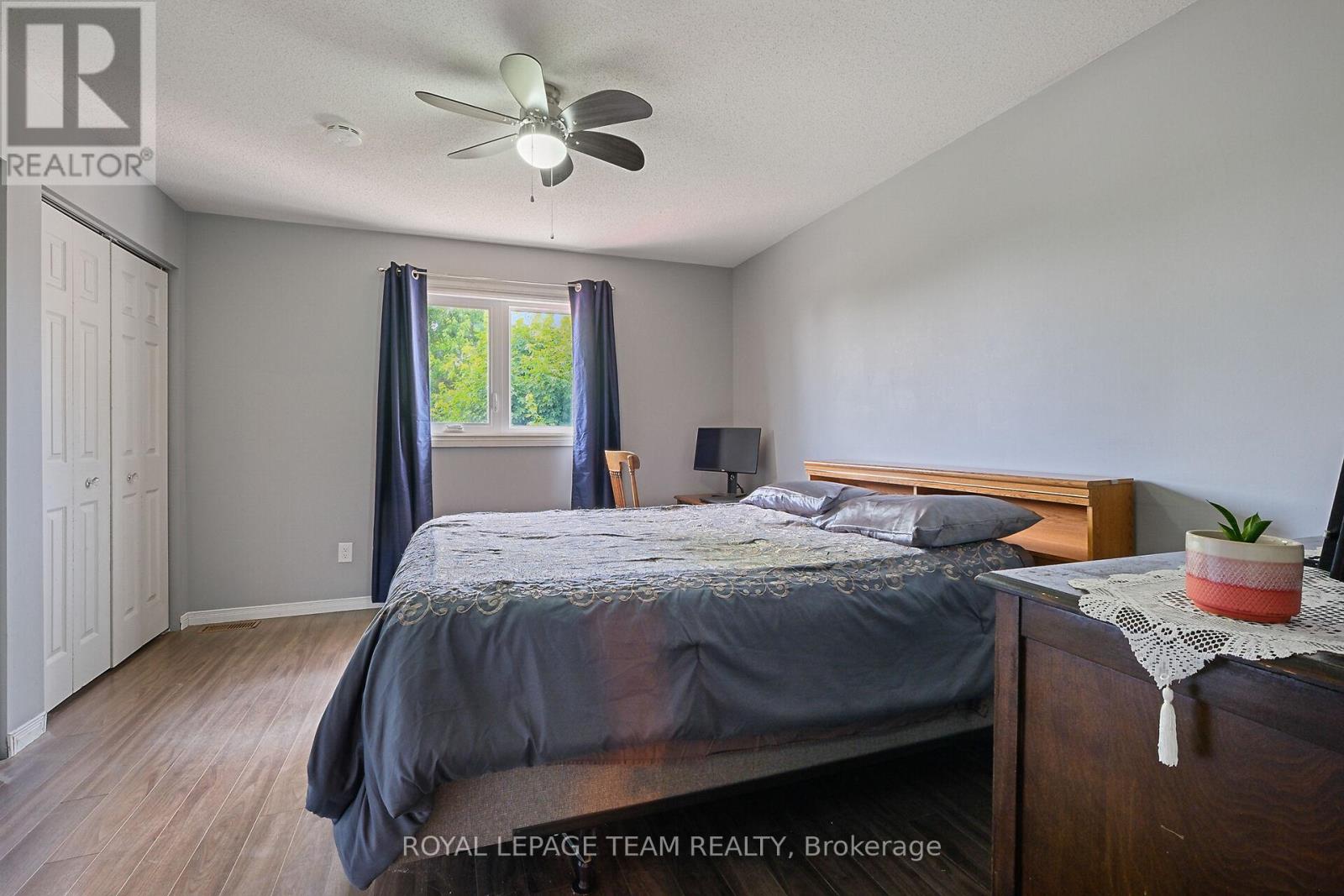 50 Rowe Drive, Ottawa, Ontario  K2L 3Y7 - Photo 24 - X12247918