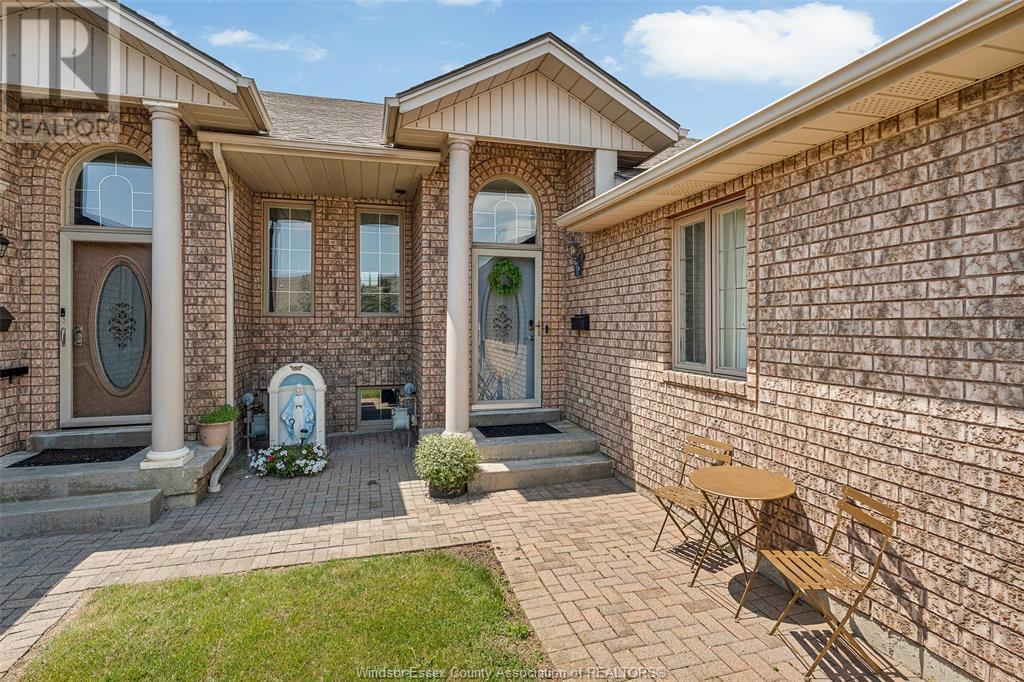 Property at 91 THERESA TRAIL image 3