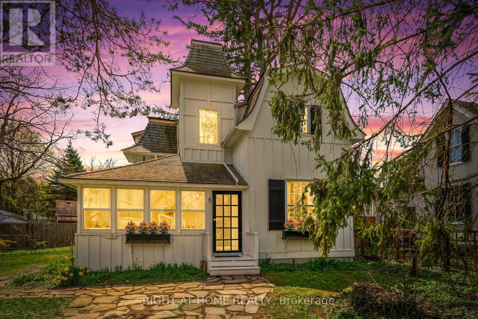 Property at 8 LUTHER AVENUE image 1