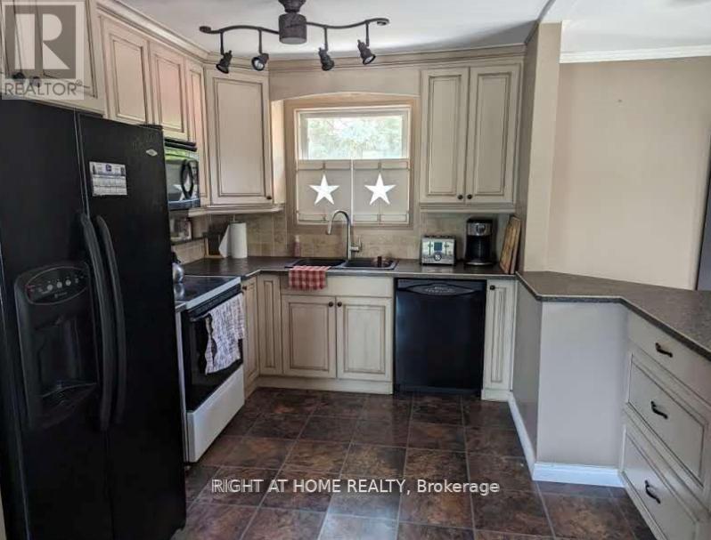 4 Lakeshore Road, Marmora And Lake, Ontario  K0K 2M0 - Photo 13 - X12247781