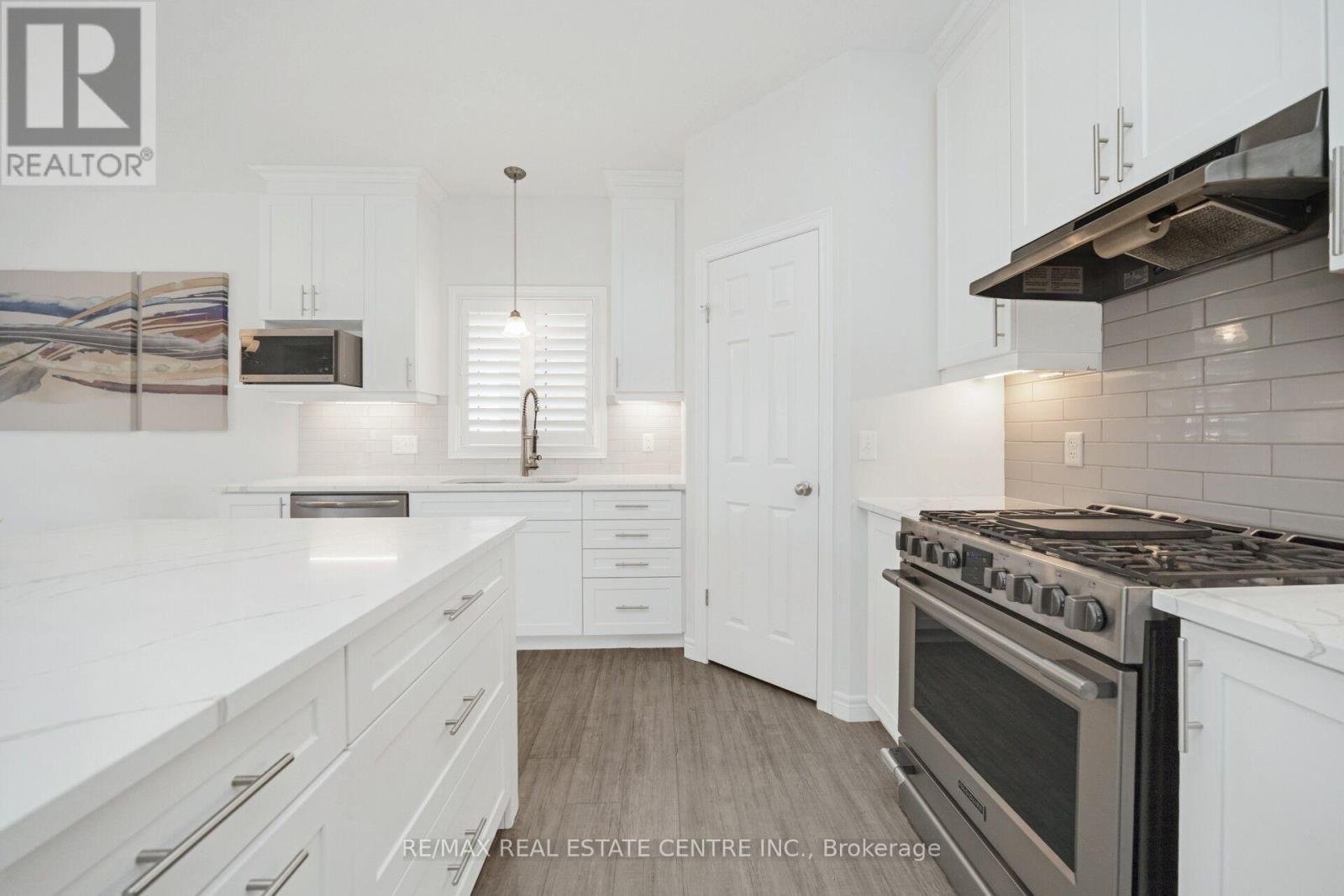 48 Arlington Parkway, Brant, Ontario  N3L 0G2 - Photo 12 - X12247897