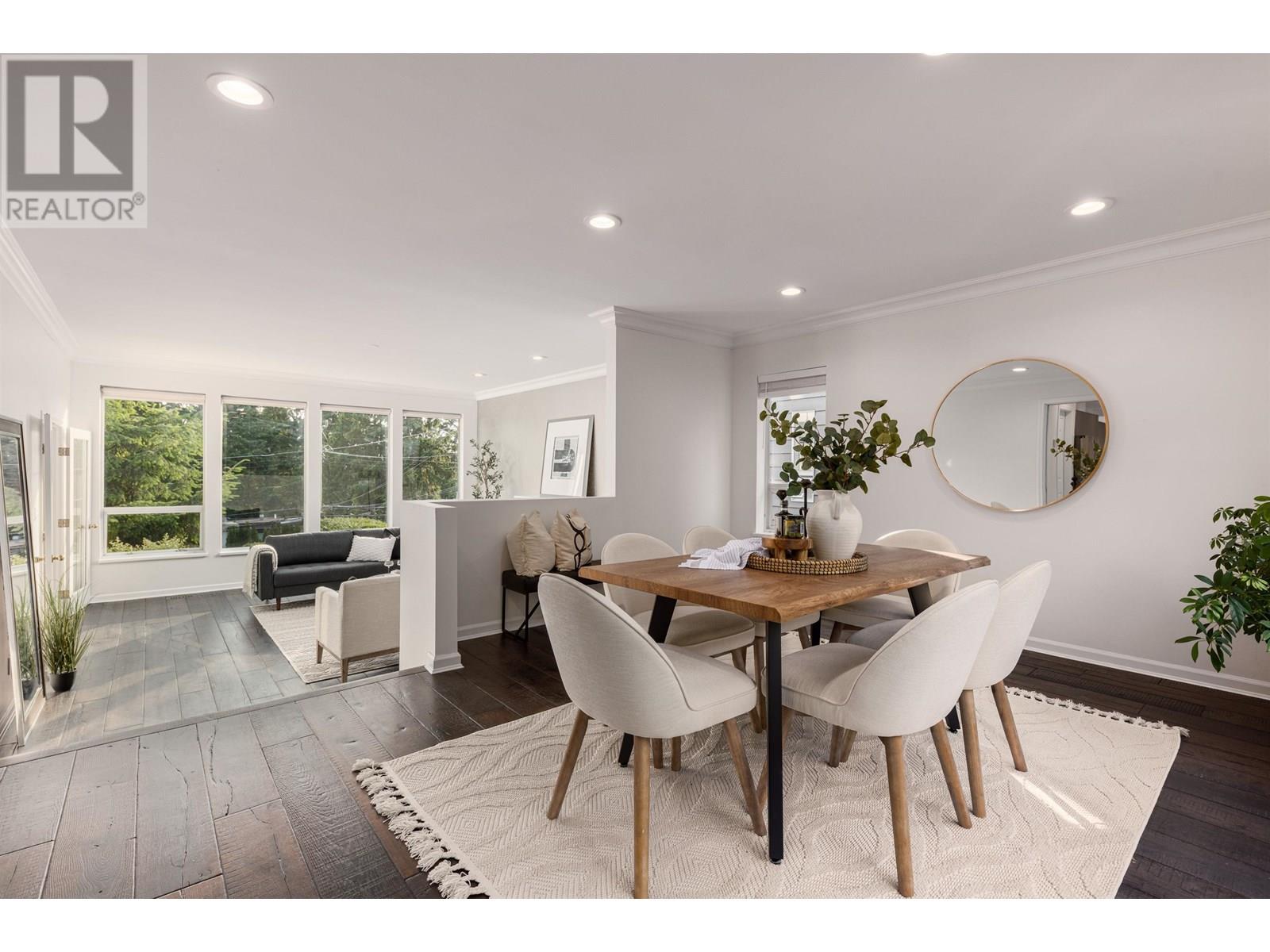 Property at 456 MONTROYAL BOULEVARD image 4