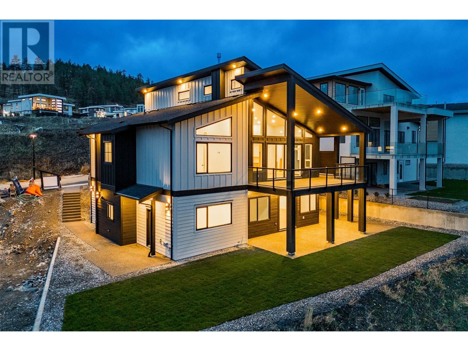 1059 Carnoustie Drive, Kelowna, British Columbia