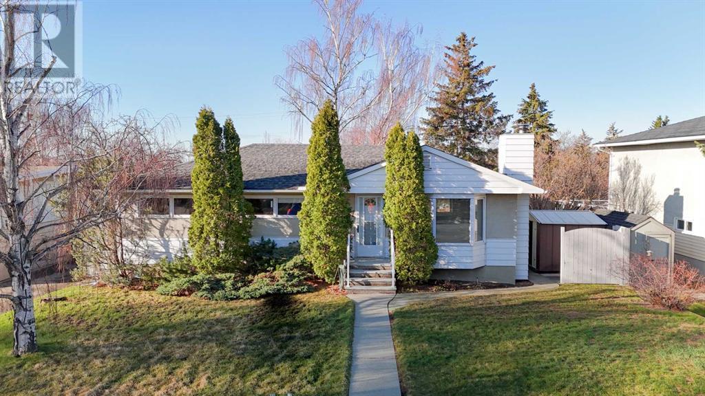 Property at 43 Canyon Drive NW image 1