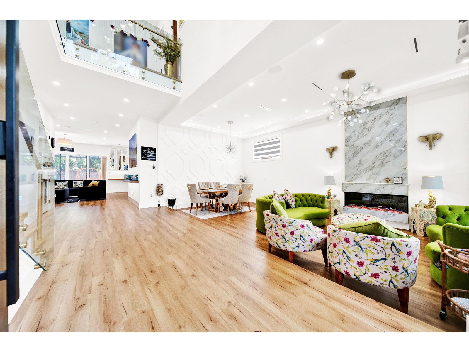 Property at 15496 22 AVENUE image 3