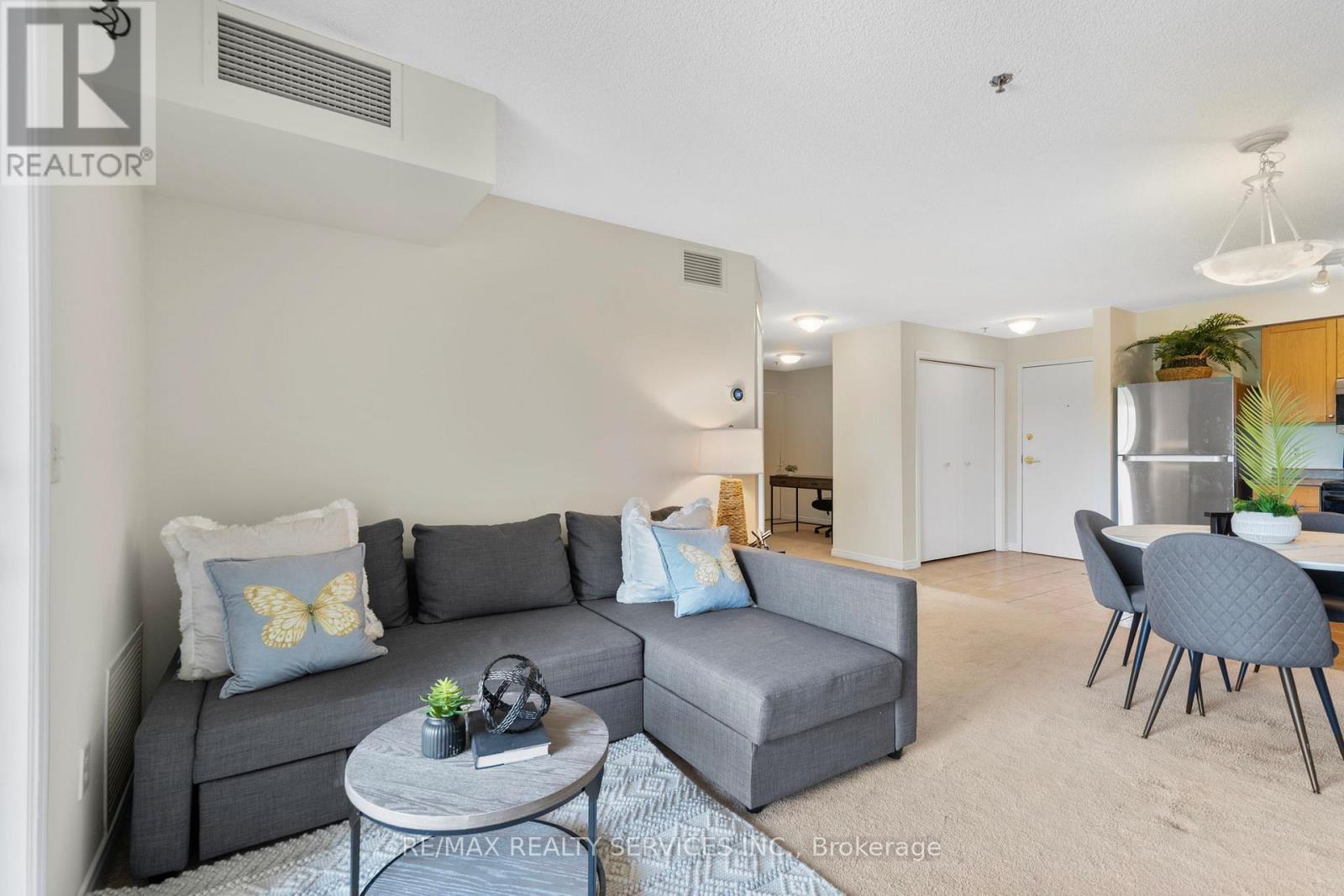 301 - 684 Warden Avenue, Toronto (Clairlea-Birchmount), Ontario  M1L 4W4 - Photo 14 - E12231119