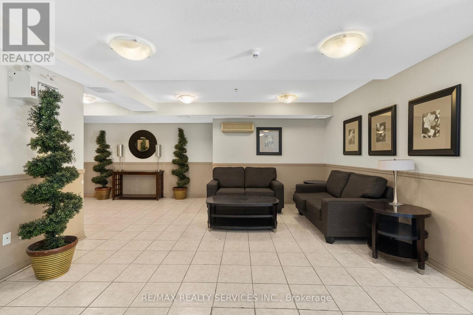 301 - 684 Warden Avenue, Toronto (Clairlea-Birchmount), Ontario  M1L 4W4 - Photo 38 - E12231119