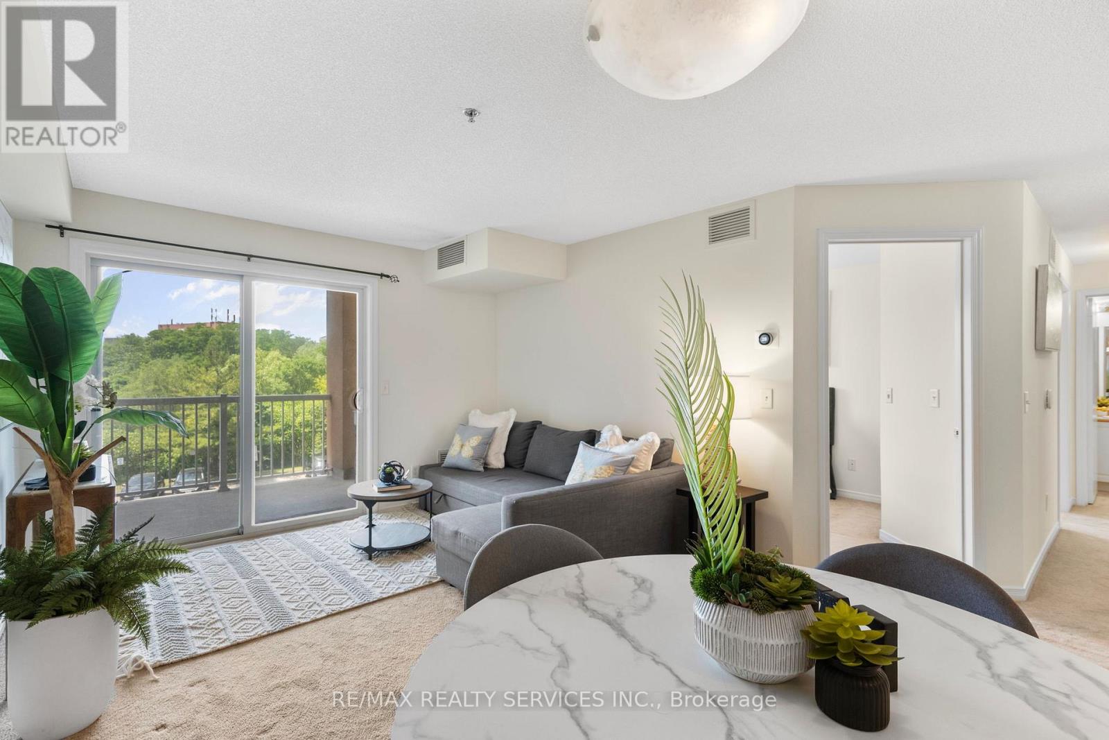 301 - 684 Warden Avenue, Toronto (Clairlea-Birchmount), Ontario  M1L 4W4 - Photo 11 - E12231119