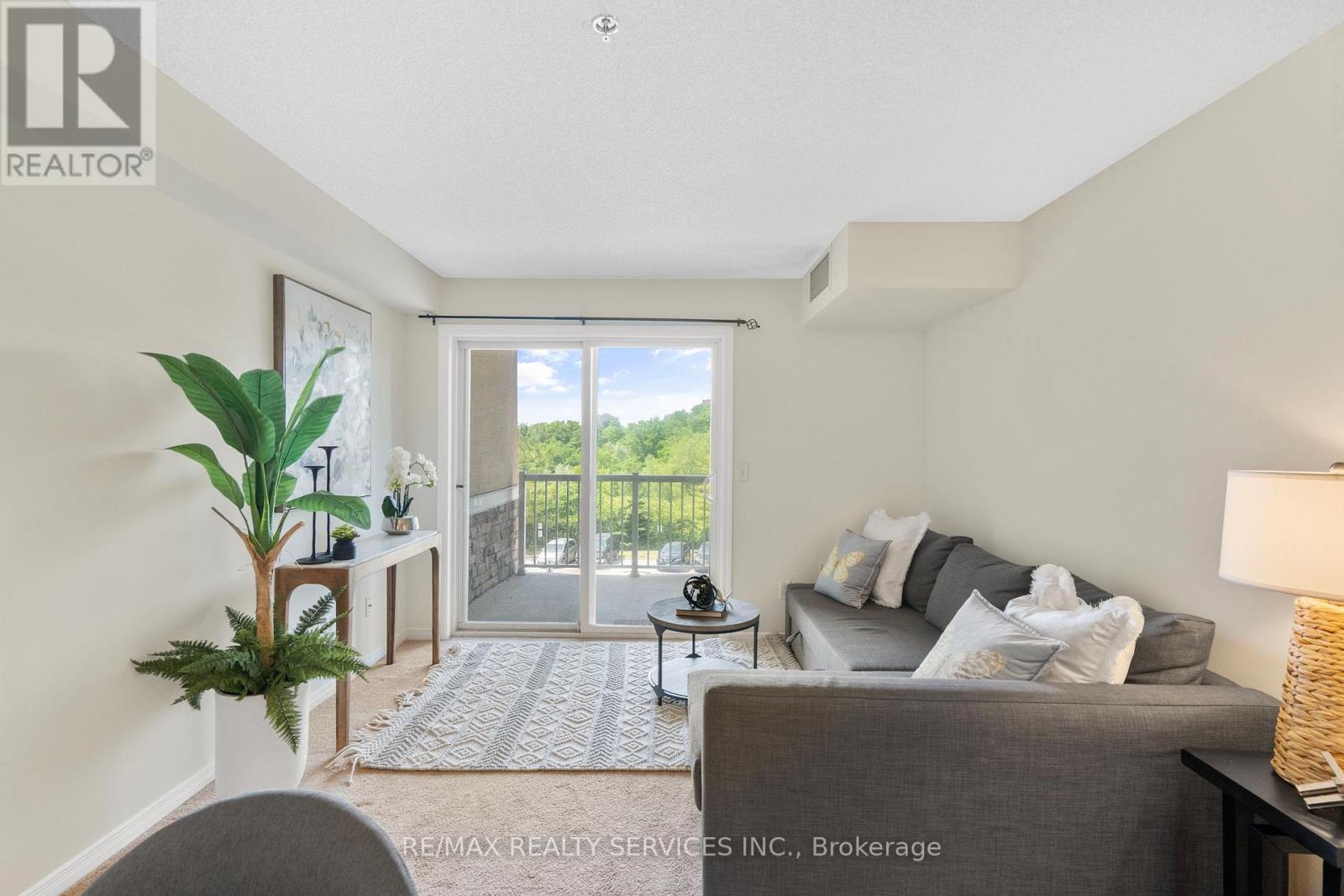301 - 684 Warden Avenue, Toronto (Clairlea-Birchmount), Ontario  M1L 4W4 - Photo 15 - E12231119