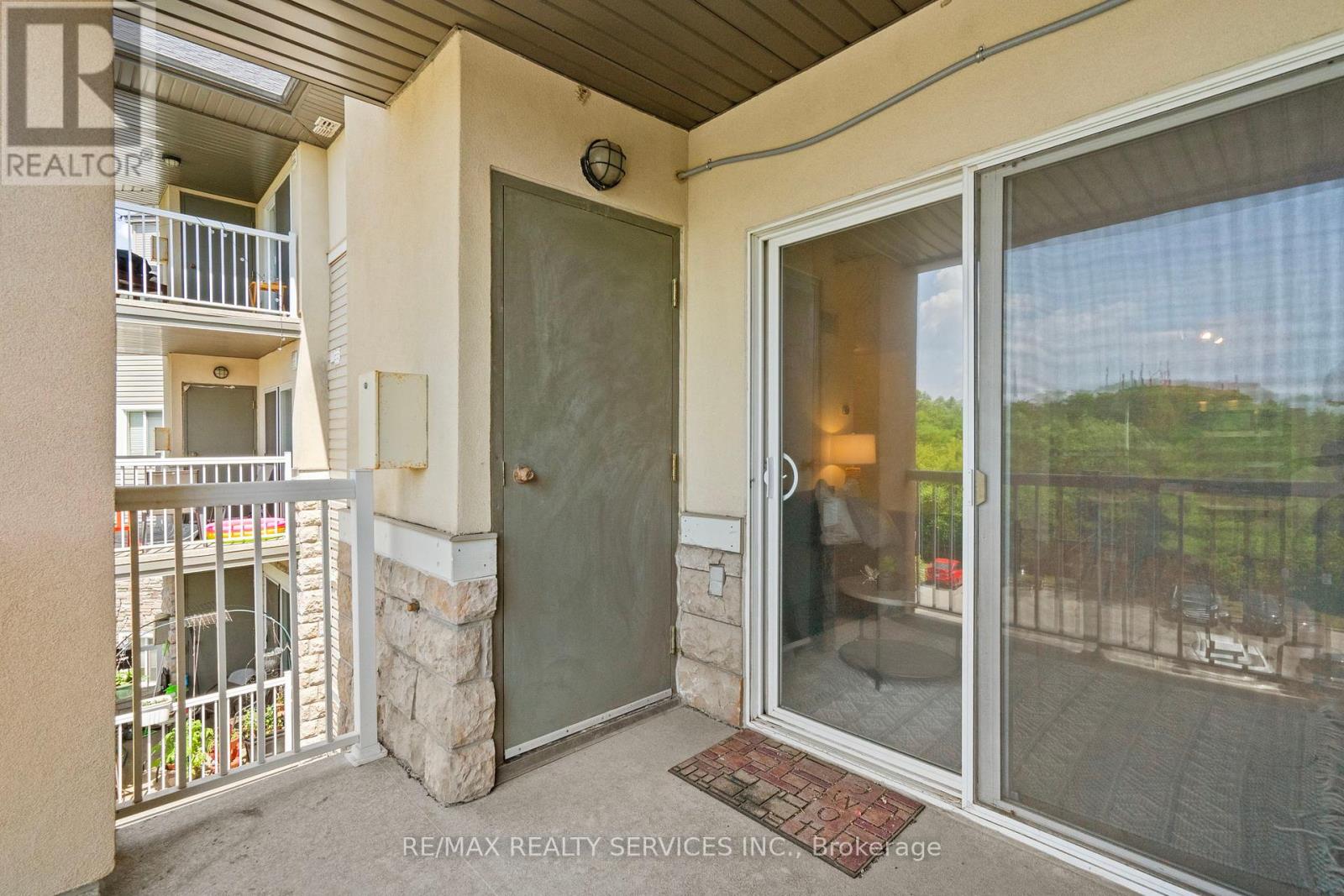 301 - 684 Warden Avenue, Toronto (Clairlea-Birchmount), Ontario  M1L 4W4 - Photo 35 - E12231119