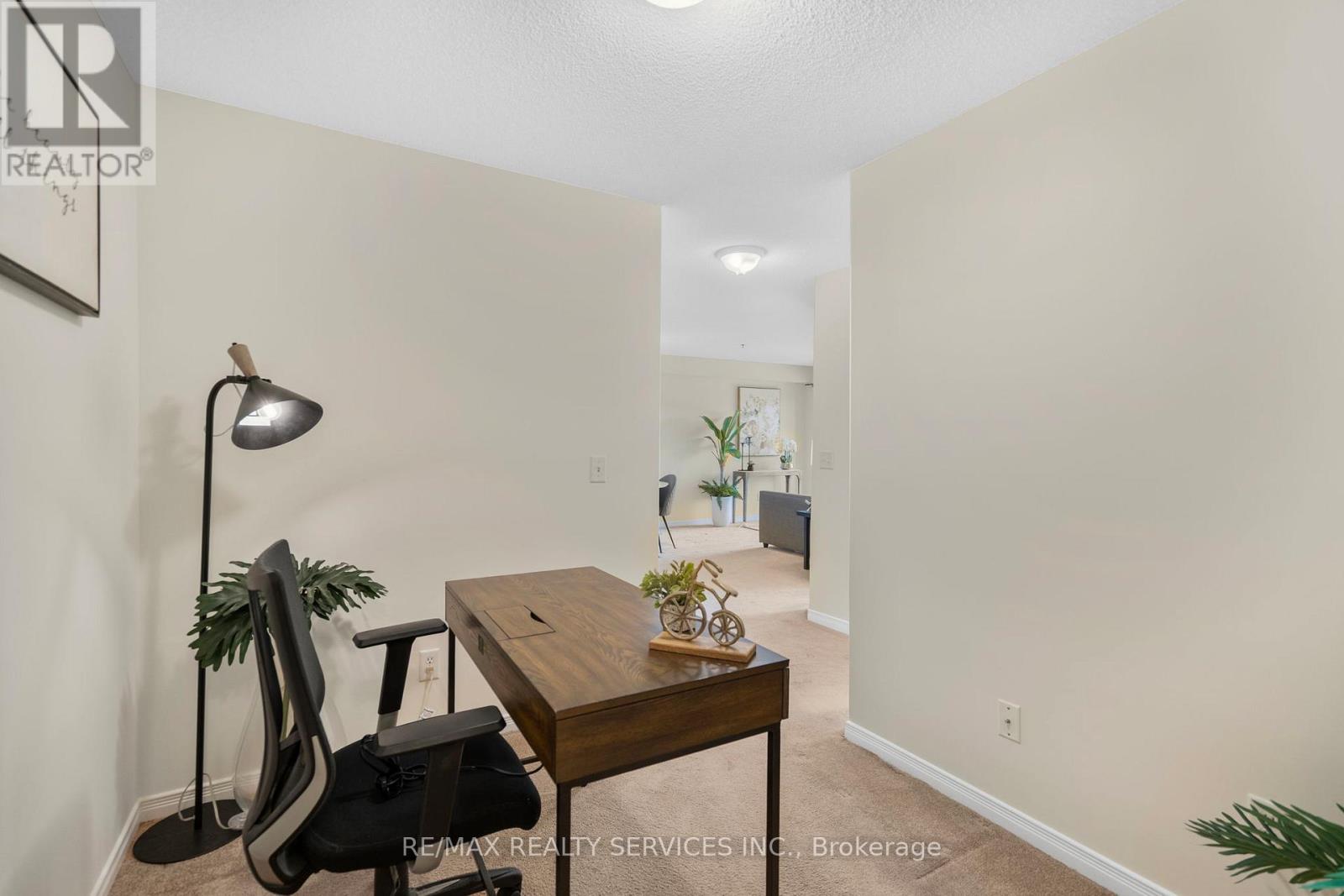 301 - 684 Warden Avenue, Toronto (Clairlea-Birchmount), Ontario  M1L 4W4 - Photo 22 - E12231119