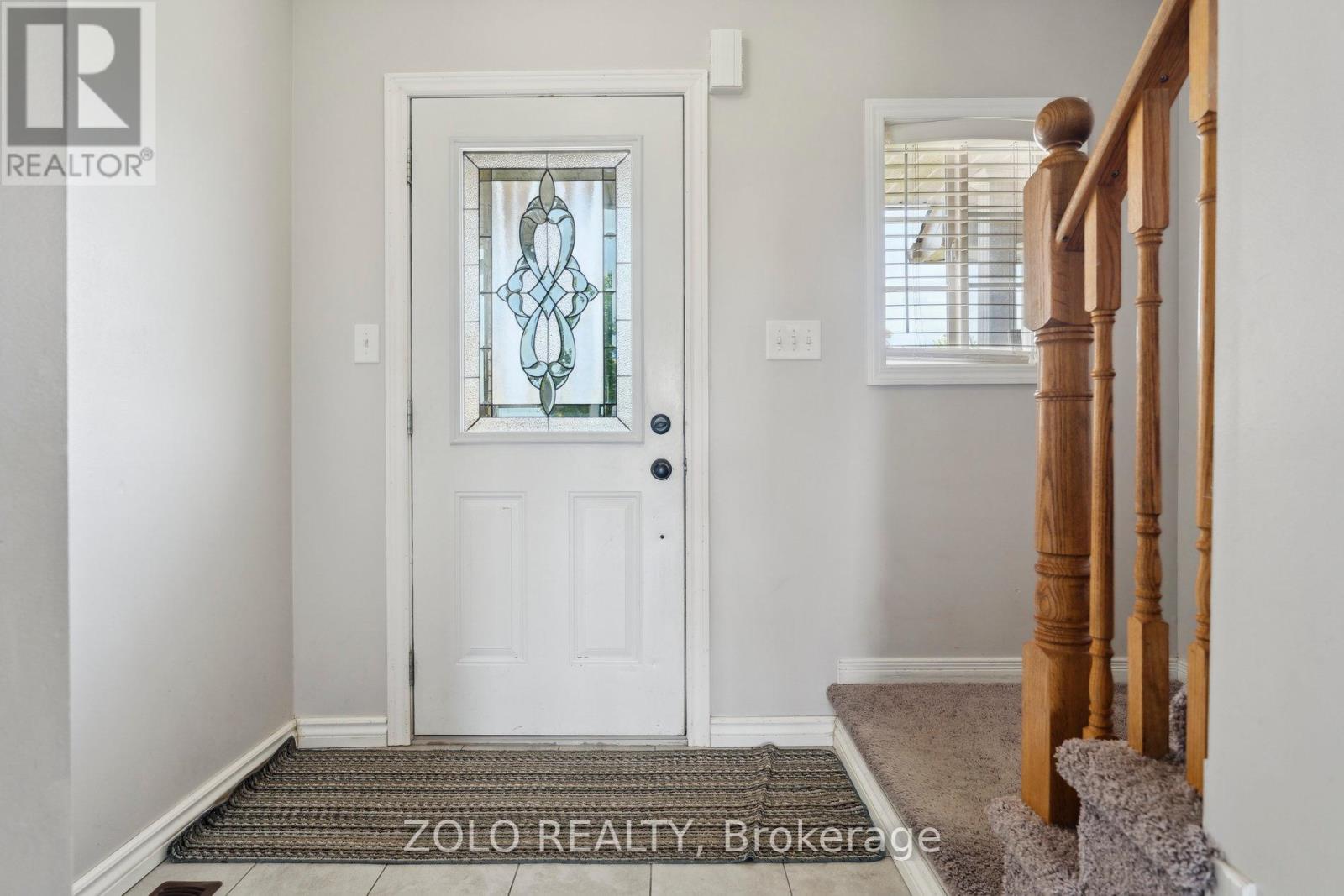 1447 Rankin Way, Innisfil, Ontario  L9S 0C5 - Photo 5 - N12188610