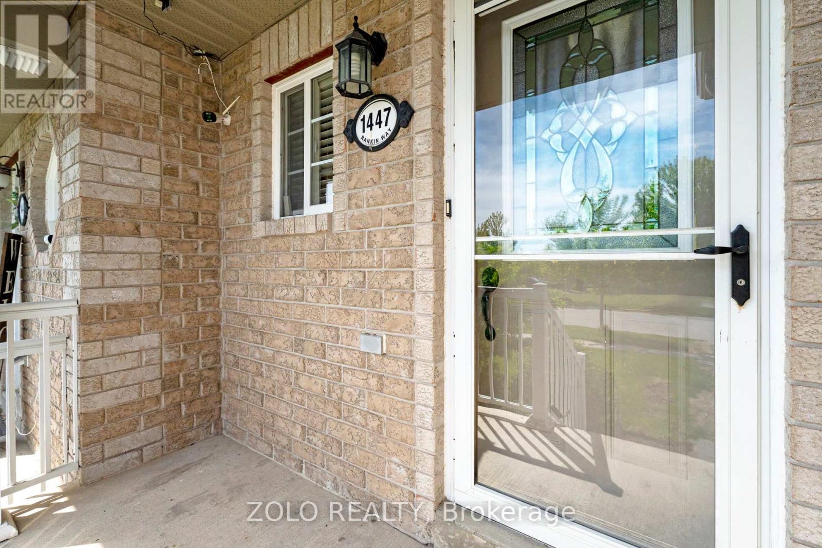1447 Rankin Way, Innisfil, Ontario  L9S 0C5 - Photo 4 - N12188610