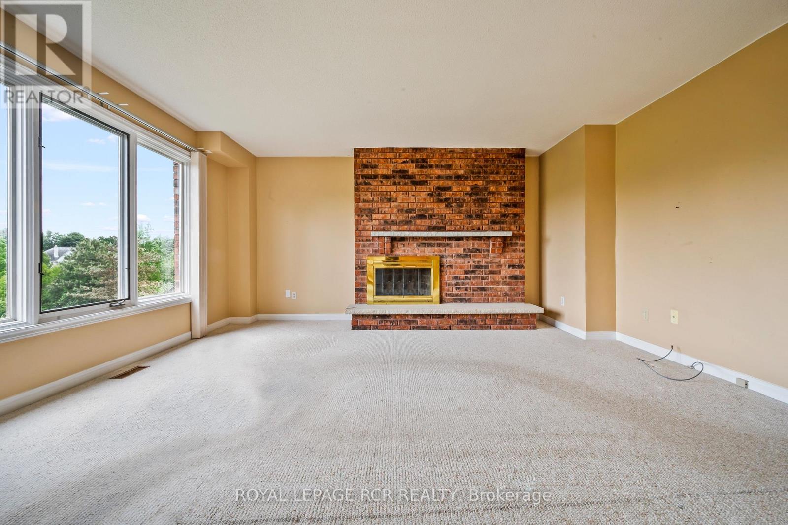 Property at 6 CEDAR RIDGE COURT image 2