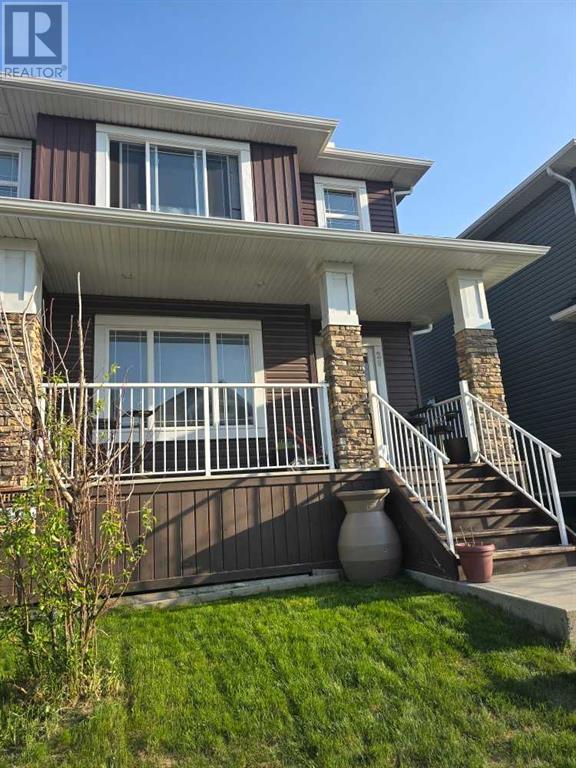 Property at 29 Redstone Common NE image 3