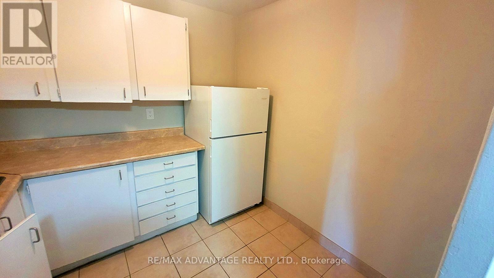 806 - 563 Mornington Avenue, London East, Ontario  N5Y 4T8 - Photo 8 - X12248152