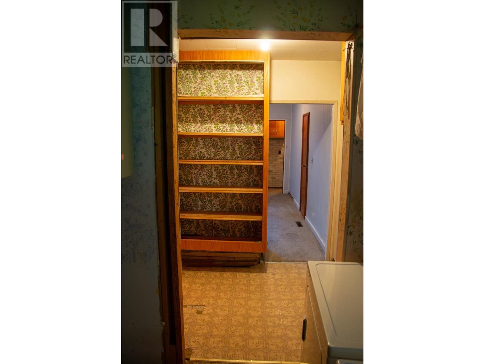 223 Riverside Avenue, Salmo, British Columbia  V0G 1Z0 - Photo 20 - 10353799