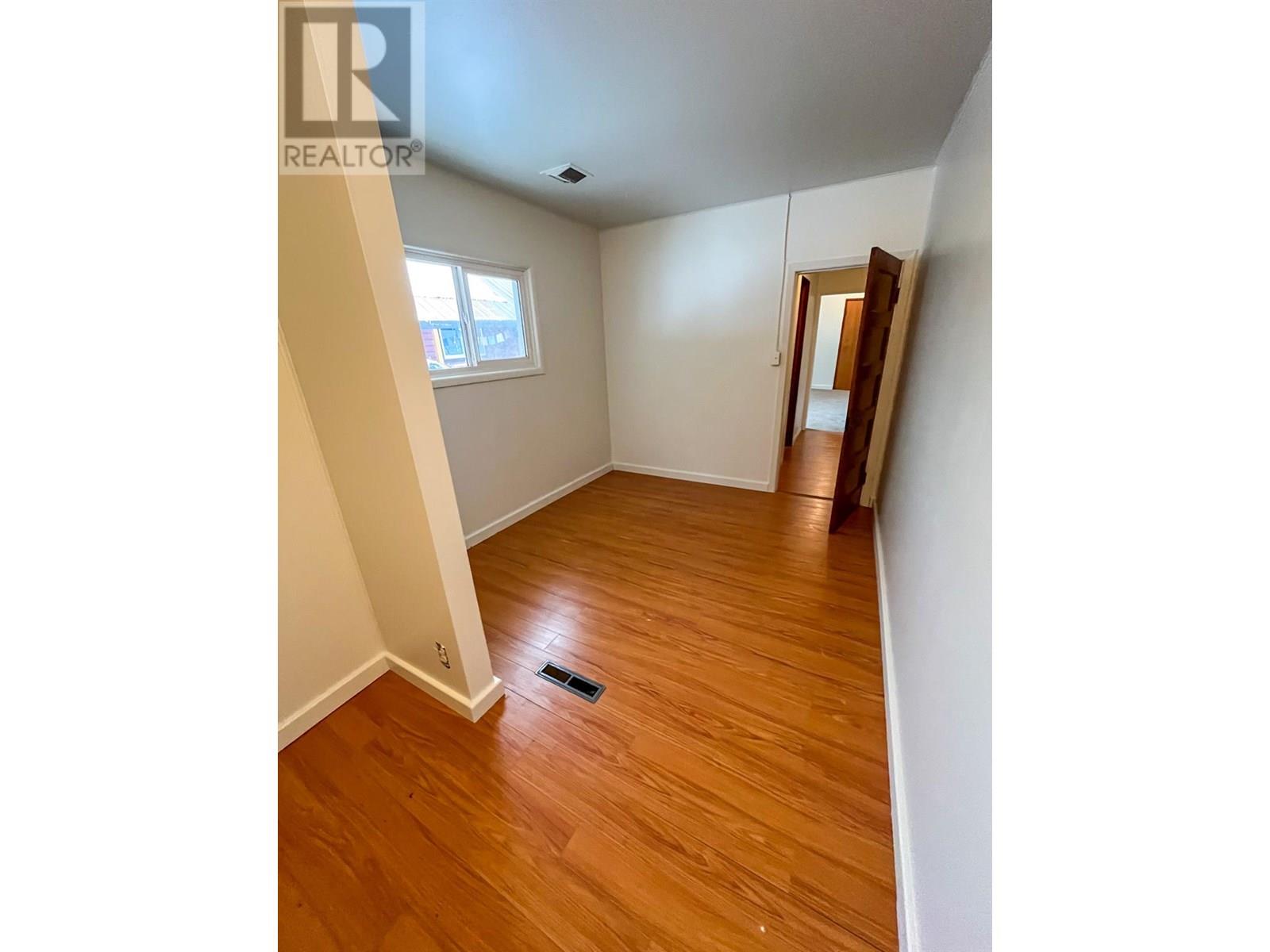 223 Riverside Avenue, Salmo, British Columbia  V0G 1Z0 - Photo 26 - 10353799