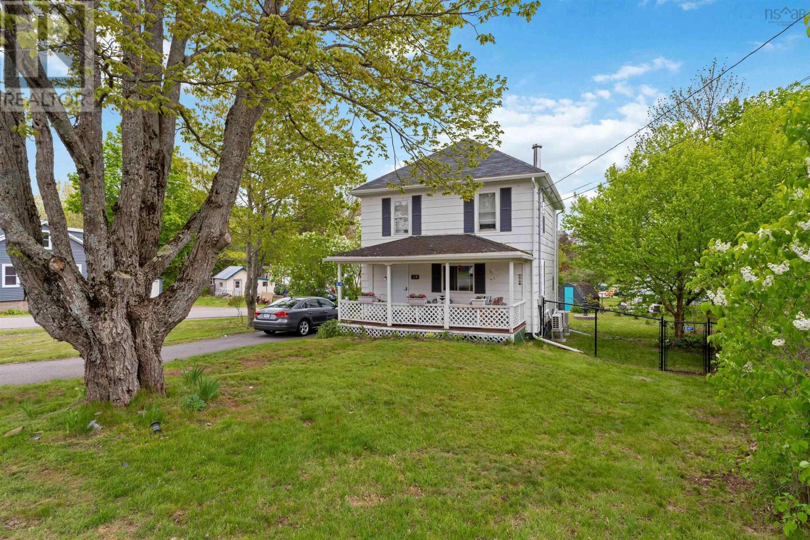 Property at 414 Aldershot Road image 1