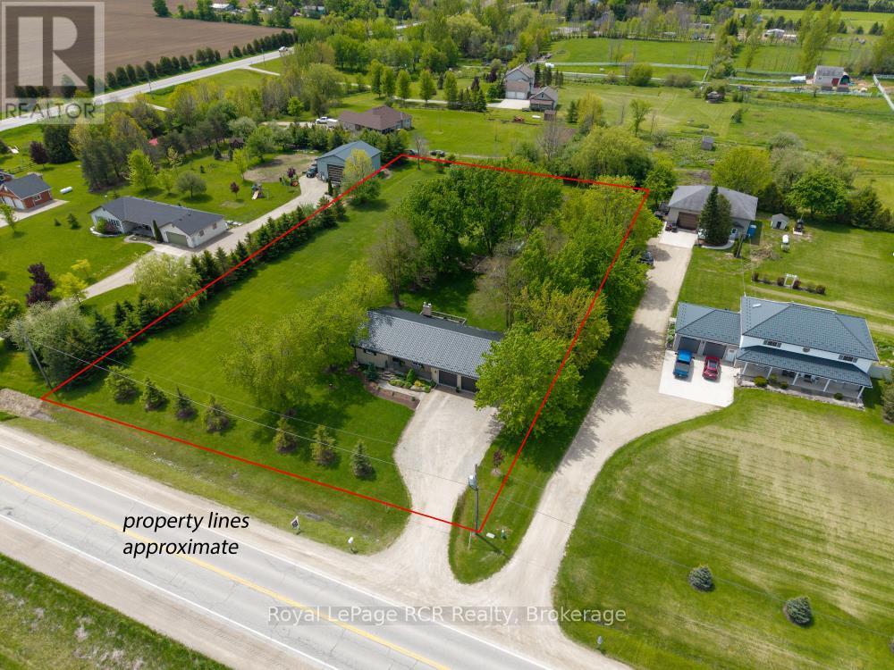 8008 Wellington Road 7, Mapleton, Ontario  N0G 2K0 - Photo 2 - X12248029