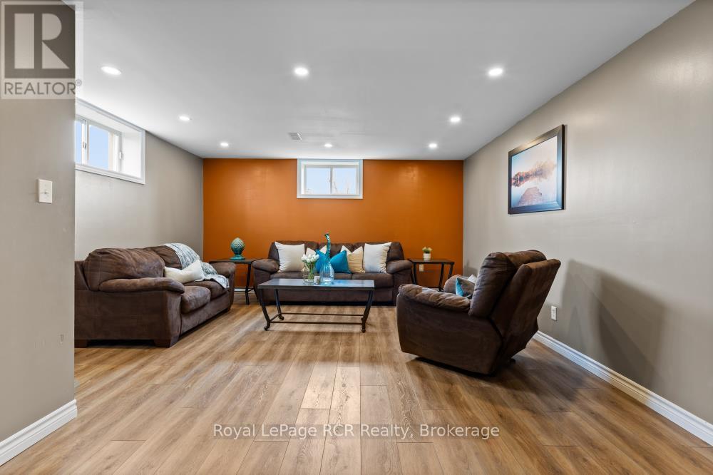 8008 Wellington Road 7, Mapleton, Ontario  N0G 2K0 - Photo 32 - X12248029