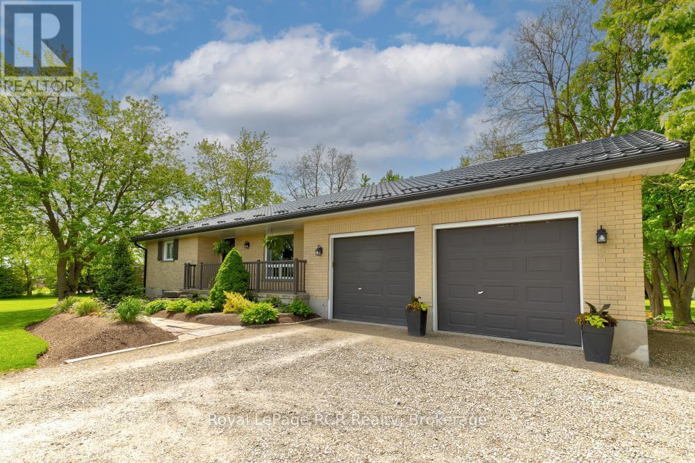 8008 Wellington Road 7, Mapleton, Ontario  N0G 2K0 - Photo 4 - X12248029