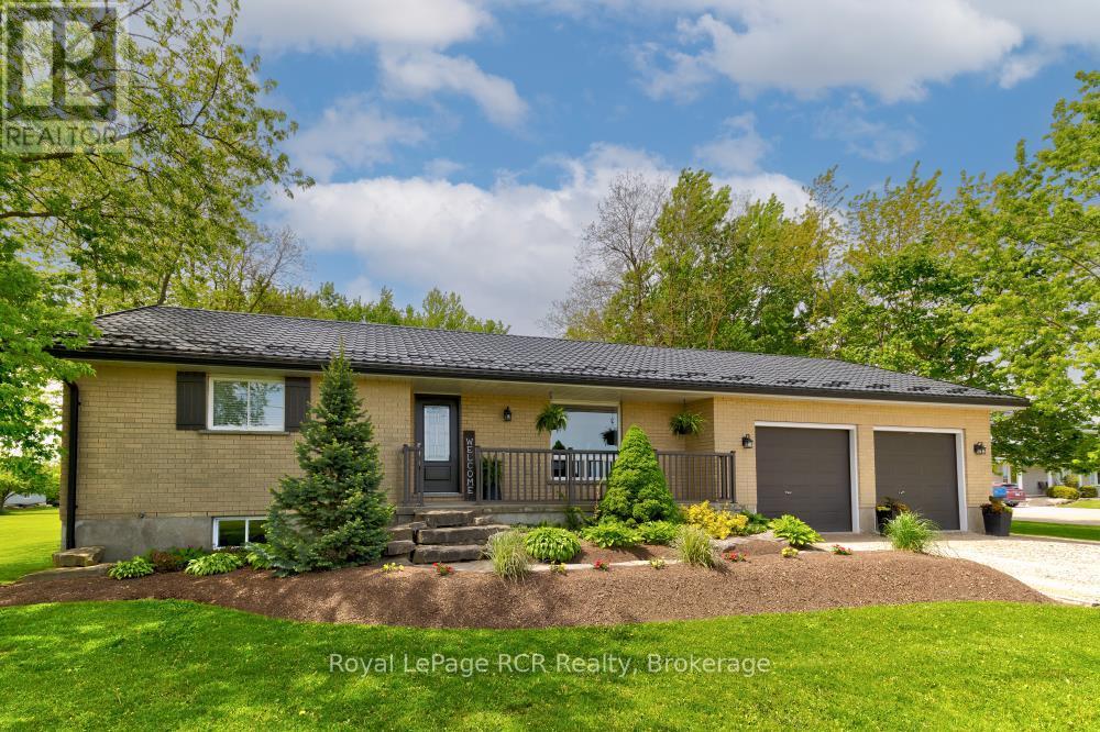 8008 Wellington Road 7, Mapleton, Ontario  N0G 2K0 - Photo 7 - X12248029