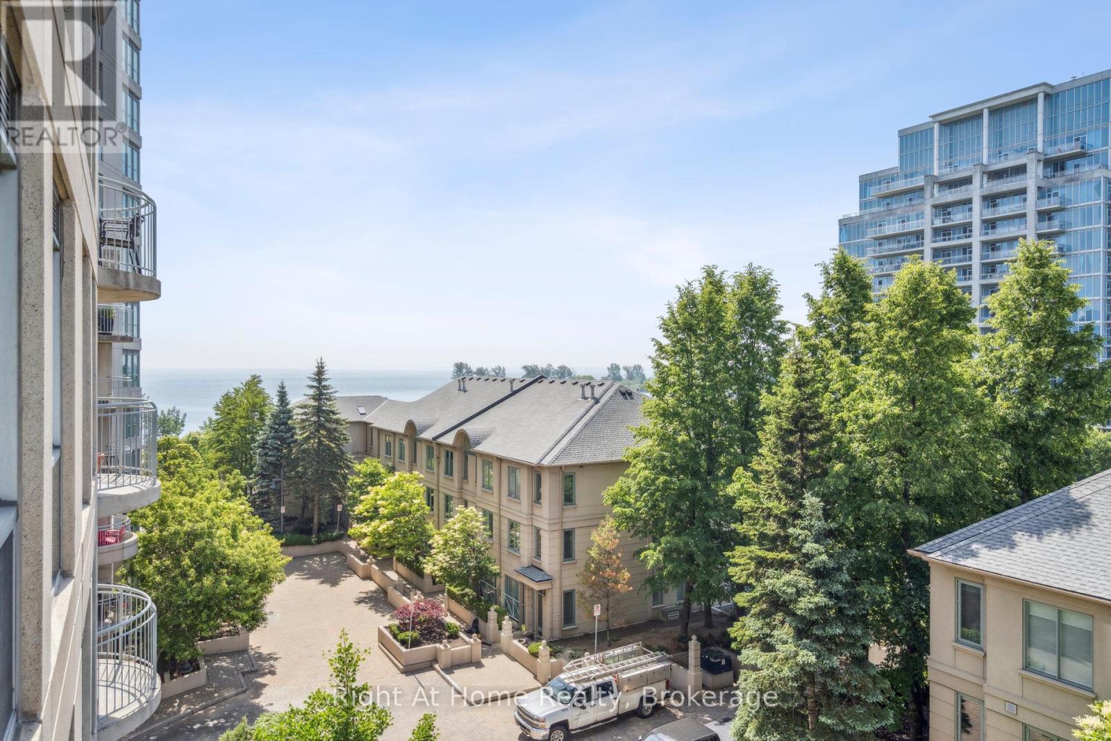 605 - 2111 Lake Shore Boulevard W, Toronto, Ontario  M8V 4B2 - Photo 14 - W12248066