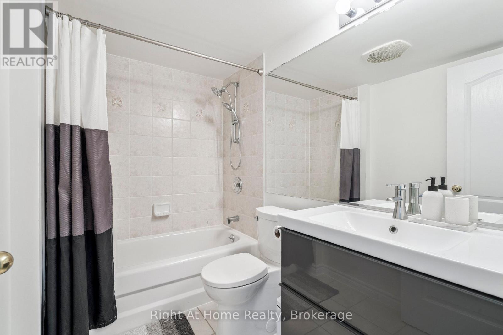 605 - 2111 Lake Shore Boulevard W, Toronto, Ontario  M8V 4B2 - Photo 24 - W12248066