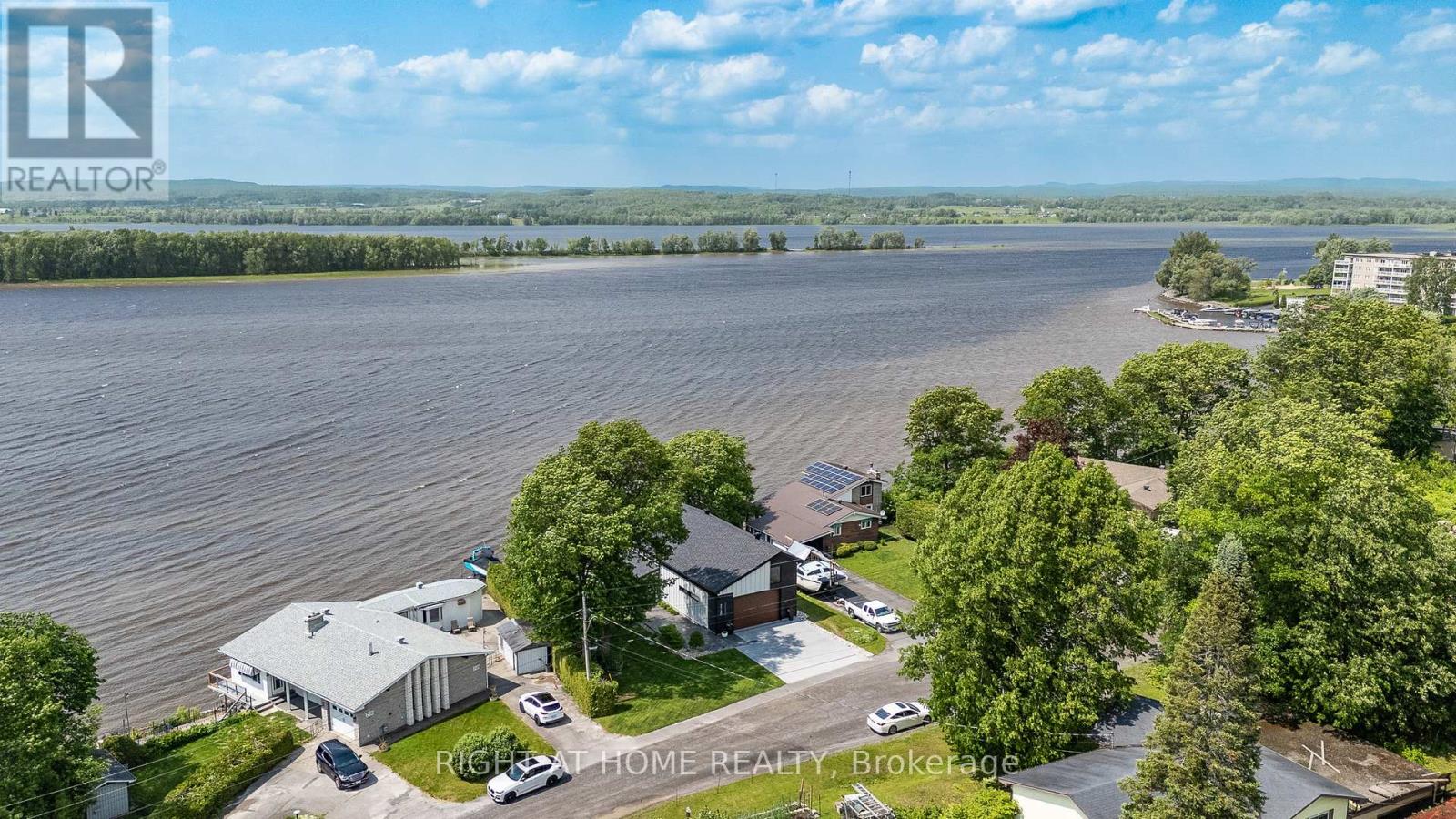 2120 Du Chateau Avenue, Clarence-Rockland, Ontario  K4K 1J3 - Photo 45 - X12218527