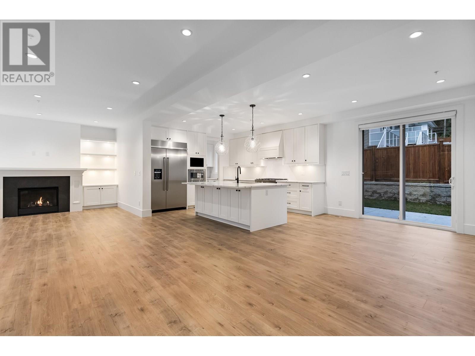 Property at 13584 231B STREET image 4