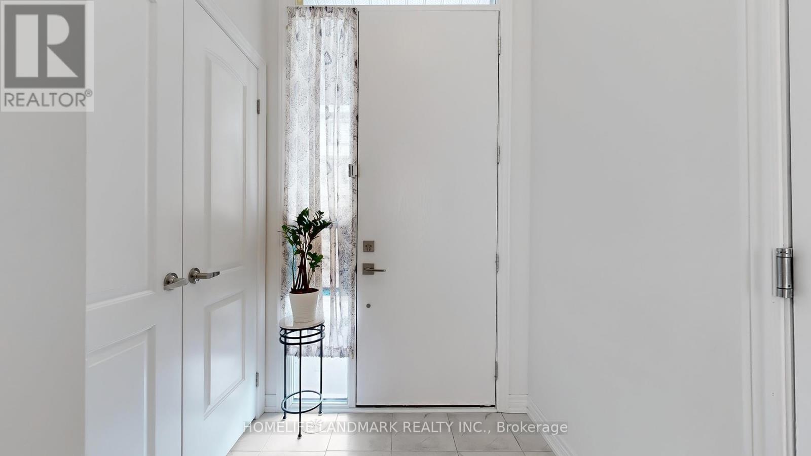 Property at 62 SORBARA WAY image 3