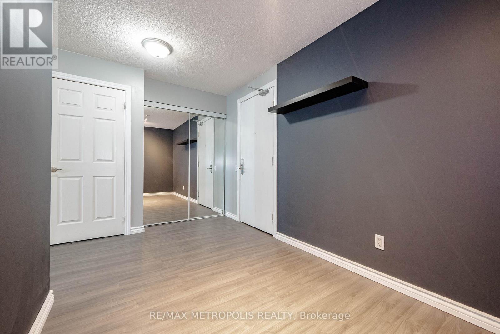 605 - 61 Town Centre Court, Toronto, Ontario  M1P 5C5 - Photo 13 - E12247974