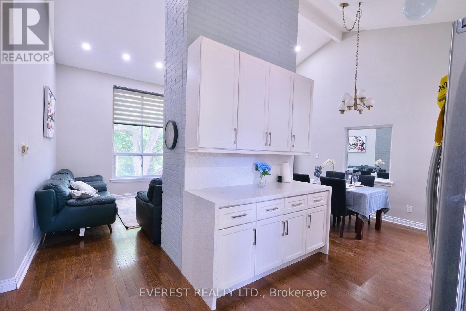 Property at 25 BENLEIGH DRIVE image 4